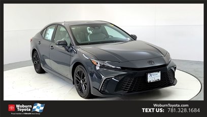 New 2025 Toyota Camry SE