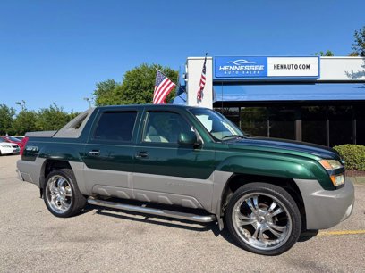 Used 2002 Chevrolet Avalanche 4x4 w/ Off-Road Suspension Pkg