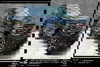 New 2025 GMC Sierra 1500 AT4 w/ AT4 Premium Package