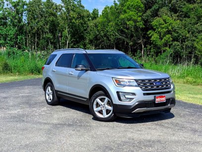 Used 2017 Ford Explorer XLT w/ Equipment Group 202A