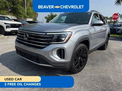 Used 2024 Volkswagen Atlas SE w/ Black Wheel Package