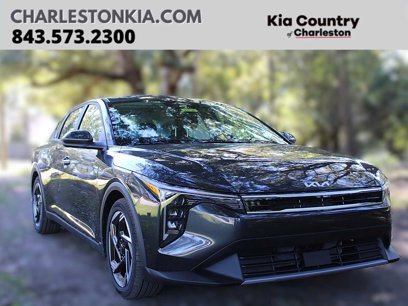New 2025 Kia K4 EX
