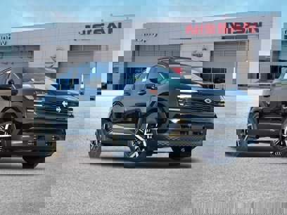 New 2025 Nissan Kicks SV