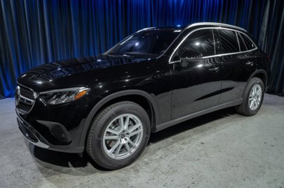 New 2025 Mercedes-Benz GLC 300