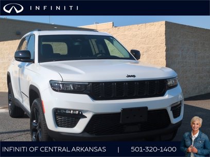 Used 2023 Jeep Grand Cherokee Limited w/ Black Appearance Package