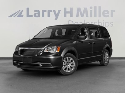 Used 2016 Chrysler Town & Country Touring w/ Driver Convenience Group