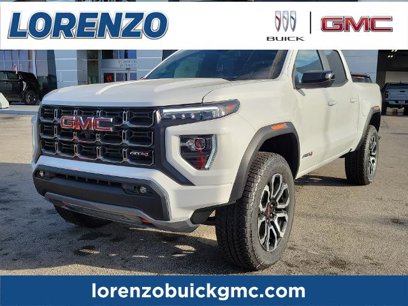 New 2025 GMC Canyon AT4 w/ Nightfall Edition