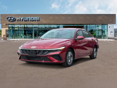 New 2024 Hyundai Elantra SEL