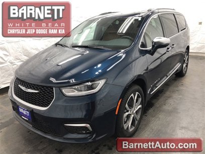 Used 2024 Chrysler Pacifica Pinnacle w/ Trailer Tow Group