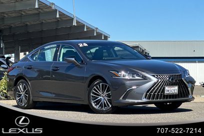 Used 2024 Lexus ES 300h w/ Premium Package