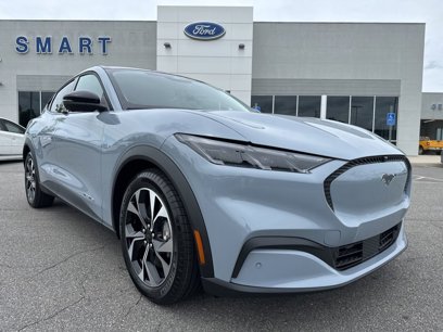 New 2025 Ford Mustang Mach-E Select w/ Comfort Package Lite