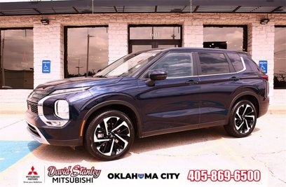 Used 2023 Mitsubishi Outlander SE