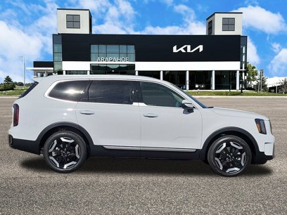 New 2025 Kia Telluride EX w/ EX Captain's Chair Package