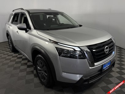 Used 2024 Nissan Pathfinder SV