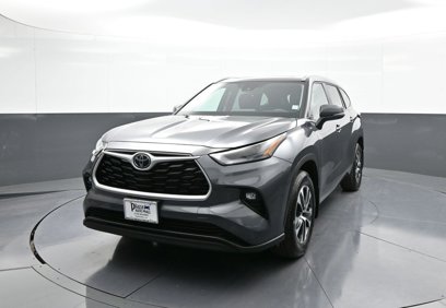Certified 2024 Toyota Highlander XLE