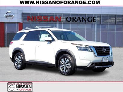 New 2025 Nissan Pathfinder SL