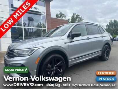 Certified 2024 Volkswagen Tiguan SE R-Line