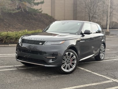 New 2025 Land Rover Range Rover Sport Dynamic SE