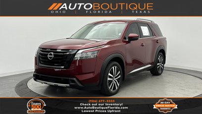 Used 2023 Nissan Pathfinder Platinum w/ Black Appearance Package