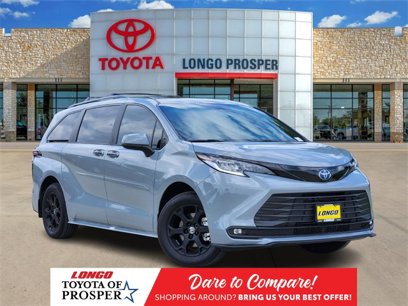 Used 2025 Toyota Sienna XLE Woodland Edition