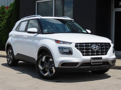 Used 2024 Hyundai Venue SEL