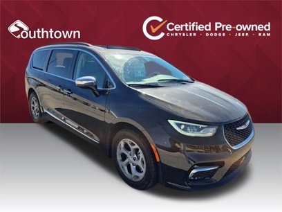 Certified 2023 Chrysler Pacifica Limited