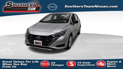 New 2025 Nissan Versa S w/ Trunk Package
