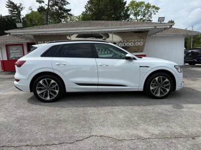 Used 2021 Audi e-tron Premium Plus w/ Premium Plus Package