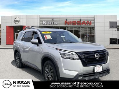 Used 2022 Nissan Pathfinder SV w/ SV Premium Package