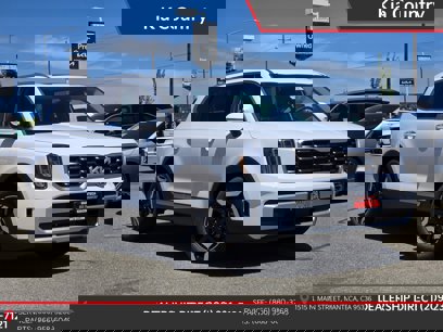 New 2025 Kia Telluride S