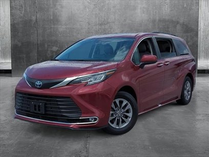 Used 2023 Toyota Sienna XLE