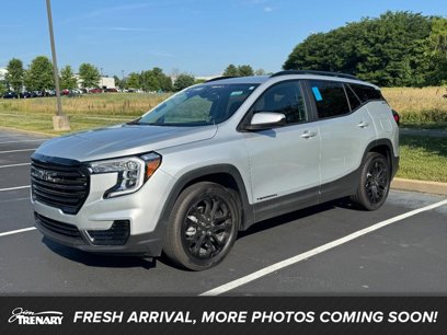 Used 2022 GMC Terrain SLE w/ Driver Convenience Package