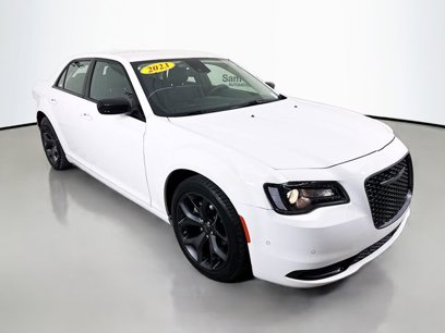 Used 2023 Chrysler 300 Touring w/ Safetytec Plus Group