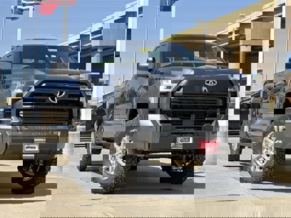 New 2025 Toyota Tundra SR5