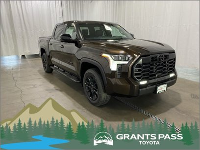New 2025 Toyota Tundra Limited w/ TRD Off-Road Package