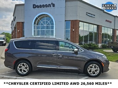 Certified 2021 Chrysler Pacifica Limited w/ Uconnect Theater Family Group