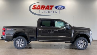 New 2025 Ford F350 Lariat