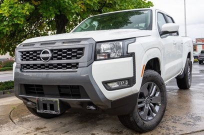 New 2025 Nissan Frontier SV w/ SV Convenience Package