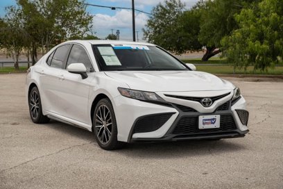 Used 2021 Toyota Camry SE