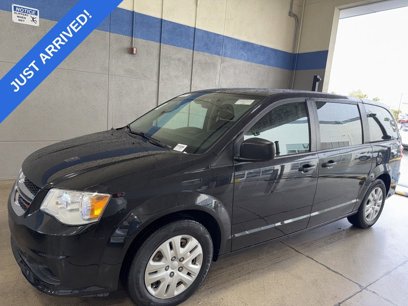 Used 2018 Dodge Grand Caravan SE w/ UConnect Hands-Free Group