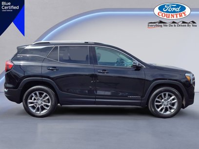 Used 2024 GMC Terrain SLT