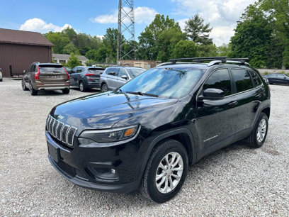 Used 2019 Jeep Cherokee Latitude w/ Popular Appearance Group