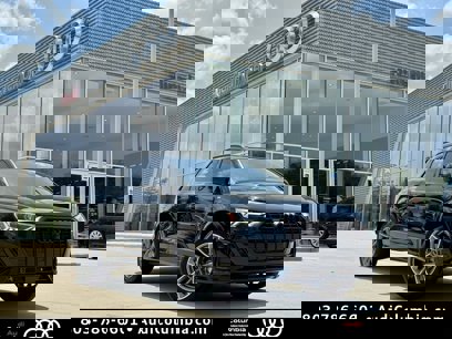 New 2025 Audi Q3 2.0T Premium