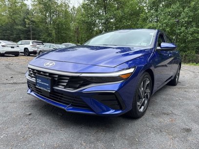 Used 2025 Hyundai Elantra SEL