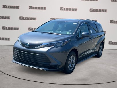 New 2025 Toyota Sienna LE