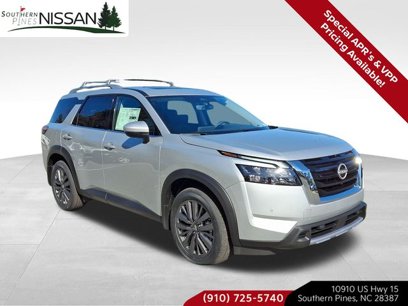 New 2025 Nissan Pathfinder SL w/ SL Premium Package
