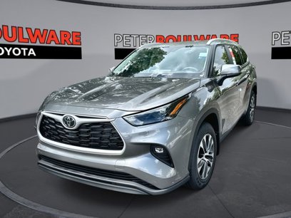 New 2025 Toyota Highlander XLE