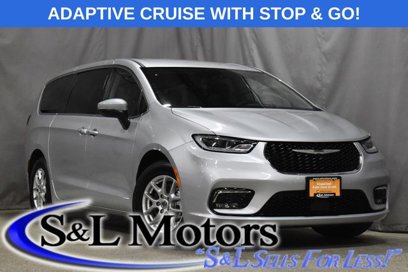 Used 2023 Chrysler Pacifica Touring-L