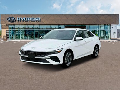 New 2025 Hyundai Elantra SEL