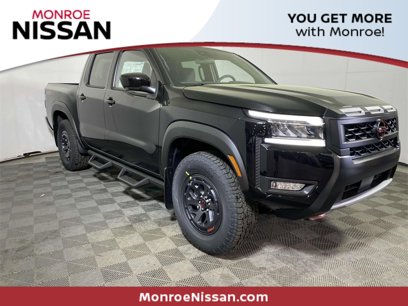 New 2025 Nissan Frontier PRO-4X w/ Pro Convenience Package